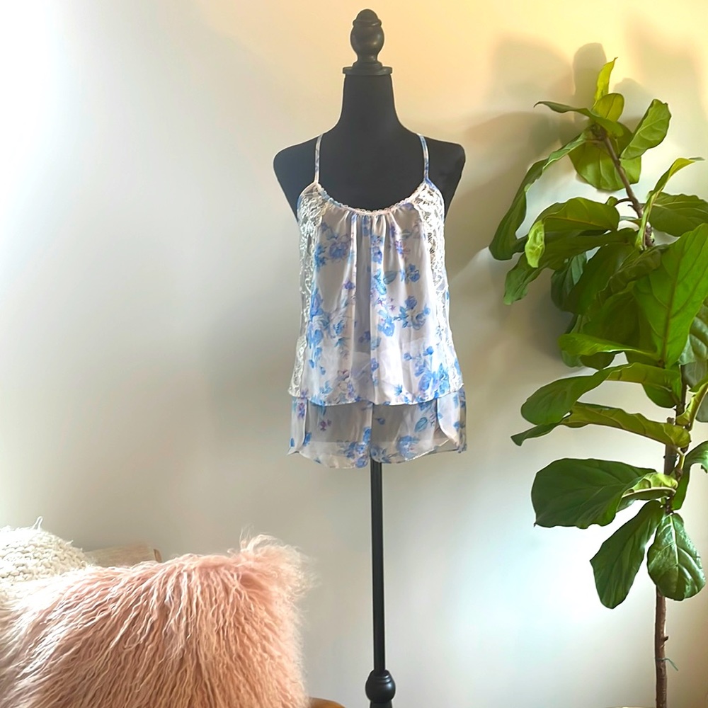 In Bloom Two-Piece Floral Chiffon Cami Short Set size xs